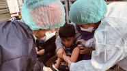 Edirne'deki sığınmacı çocuklara aşı yapılıyor