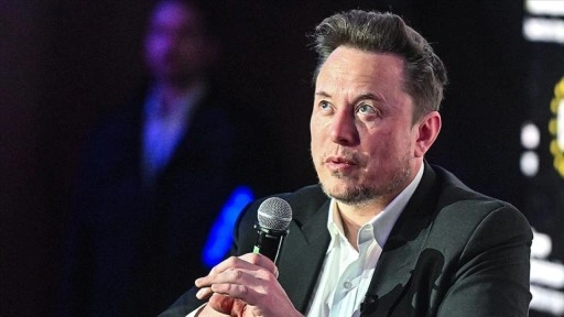 Elon Musk, savaş uçaklarının yerini insansız hava araçlarının alması gerektiğini savundu