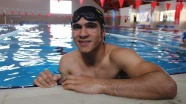 Engelli yüzme şampiyonunun yürek burkan hikayesi
