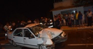 Erbaa’da otomobil elektrik direğine çarptı: 3 yaralı