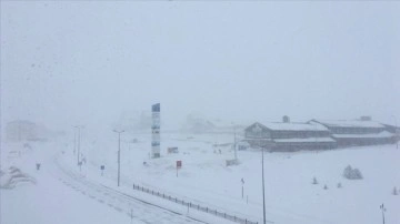 Erciyes'teki pistlerde kar kalınlığı 230 santimetre ölçüldü