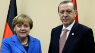 Erdoğan, Merkel ile bir araya geldi