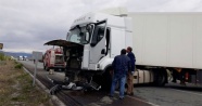 Erzincan'da trafik kazası; 2 ölü, 3 yaralı