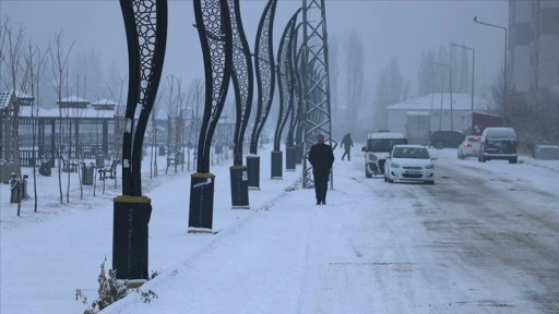 Erzurum, Ağrı, Ardahan ve Kars yeniden beyaza büründü