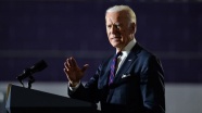 Eski Başkan Yardımcısı Biden'a 'uygunsuz davranış' suçlaması