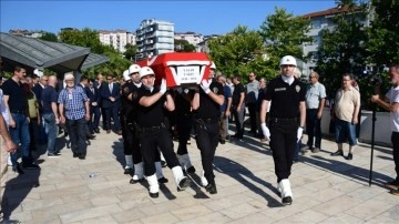 Dışişleri eski Bakanı Yaşar Yakış'ın cenazesi Düzce'de defnedildi