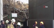 Eyüpsultan Devlet Hastanesi'nin yakınlarında istinat duvarı çöktü