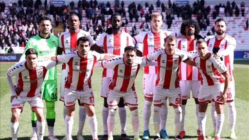 FIFA'dan Net Global Sivasspor'a 3 yıl transfer yasağı