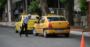 Fahiş ücret alan taksi şoförlerine ceza
