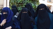 Fas'ta 'burka' yasağı protesto edildi