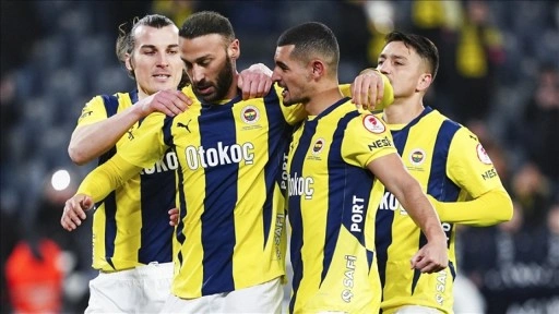 Fenerbahçe, Erzurumspor FK'yi 5-0 yendi