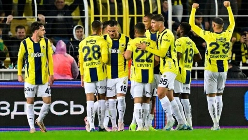 Fenerbahçe hazırlık maçında yedekleriyle güldü