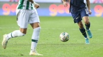 Fenerbahçe, Süper Lig'de yarın Konyaspor'u ağırlayacak