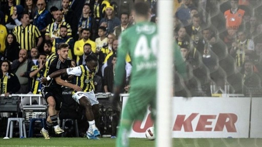 Fenerbahçe, Süper Lig'de yarın Beşiktaş'a konuk olacak