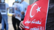 Filistinliler, Ayasofya kararına destek için Kudüs&#039;teki Türk Konsolosluğunu ziyaret etti