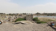 Fırat Nehri'ni geçmeye çalışan siviller bombaların hedefi oldu