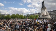 Fransa'da ırkçılık ve polis şiddeti protesto edildi