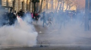Fransa'da polis şiddeti protestoları devam ediyor