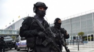 Fransa terörle mücadelede yeni önlemler