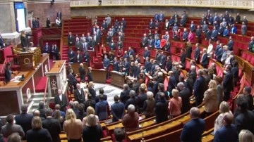 Fransa Ulusal Meclisi, Türkiye'de depremde hayatını kaybedenler için saygı duruşunda bulundu