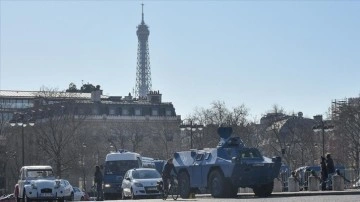 Fransa'da 'Özgürlük Konvoyu'nun Paris'e girişini engellemek için sıkı tedbirler