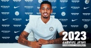 Gabriel Jesus ile 5 yıl daha