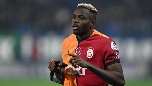 Galatasaray, deplasmanda Çaykur Rizespor'u Osimhen'in golleri ile yendi