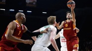 Galatasaray evinde Zalgiris'i yendi