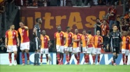 Galatasaray iç sahada iyi, Beşiktaş deplasmanda sıkıntılı