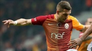 Galatasaray, Podolski'nin transferini resmen açıkladı