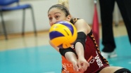 Galatasaraylı Nihan Güneyligil voleybol kariyerini sonlandırdı