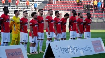 Gaziantep FK'de 13 futbolcunun sözleşmesi bitti