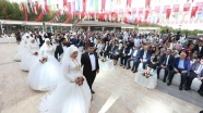Gaziantep'te 50 çiftin nikahı kıyıldı