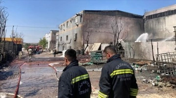 Gaziantep'te boya fabrikasında çıkan yangın söndürüldü