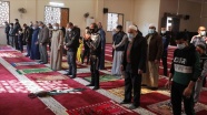 Gazze&#039;de bir aydan uzun süredir kapalı olan camiler yeniden ibadete açıldı