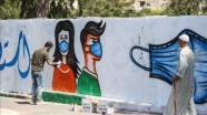 Gazze&#039;de halk, duvar resimleriyle Kovid-19&#039;a karşı bilinçlendiriliyor