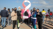Gazze'de kadınlar Dünya Kadınlar Günü'nde 'Kendinden Emin Adımlar' sloganıyla yü