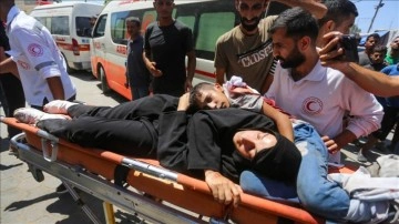 Gazze'deki hükümet, 15 bin yaralı ve hastanın yurt dışında tedaviye ihtiyaç duyduğunu açıkladı
