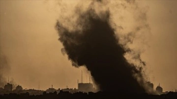 Gazze'ye saldırmaya devam eden İsrail Başbakanı Netanyahu, ateşkes teklifini desteklediğini sav