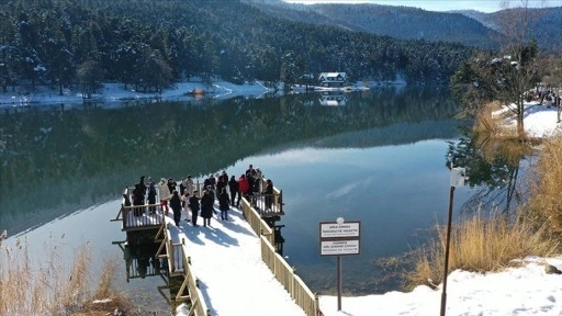 Gölcük Tabiat Parkı hafta sonunu doğada değerlendirmek isteyenleri ağırladı