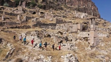 Göre Harabeleri milli atletler için "kros sahası" oldu