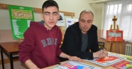 Görme engelli öğrenciden anlamlı proje! Kabartmalı Türkiye haritası TÜBİTAK finallerinde