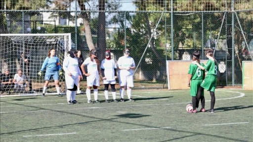 Görme Engelliler Türkiye Kadın Futbol Şampiyonası Kocaeli'de başladı