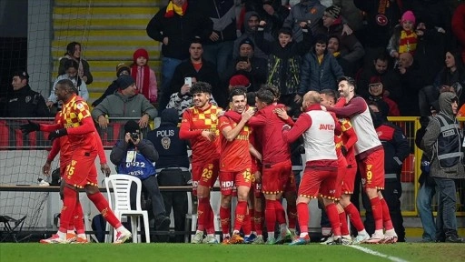 Göztepe, Ziraat Türkiye Kupası'nda Gaziantep FK'yi tek golle geçti