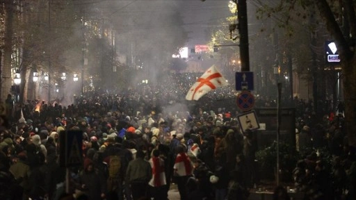 Gürcistan'da AB yanlısı göstericilerin hükümet karşıtı protestoları sürüyor