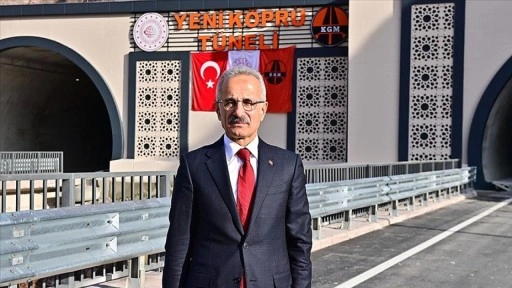 Hakkari-Yüksekova yolundaki Yeniköprü Tüneli trafiğe açıldı