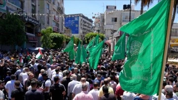 Hamas lideri Heniyye'ye düzenlenen suikast, işgal altındaki Batı Şeria'da protesto edildi