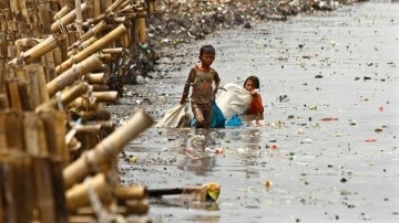 Hindistan, çevre kirliliği ile mücadele için tek kullanımlık plastik yasağı getirdi