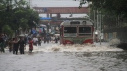 Hindistan'da aşırı yağışlar nedeniyle 282 kişi hayatını kaybetti