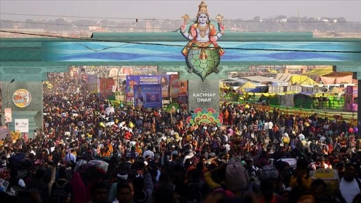 Hindistan'da düzenlenen Maha Kumbh Mela festivaline 350 milyondan fazla kişi katıldı